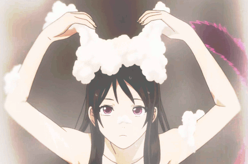 Hiyori making soap bubble cat ears and smiling